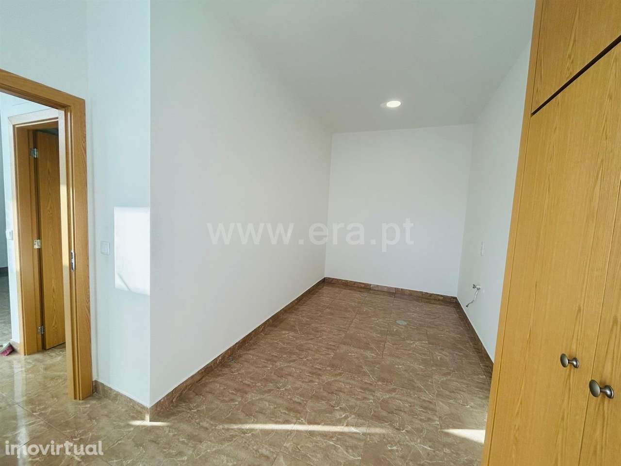 Apartamento T1 em Paredes - Grande imagem: 3/8