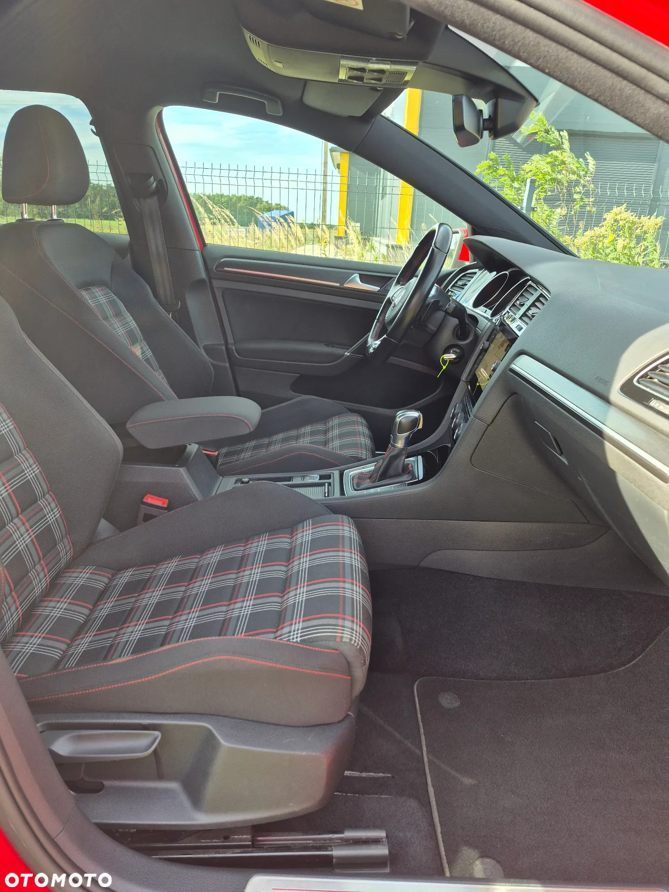 Volkswagen Golf GTI Performance BlueMotion Technology DSG - 21