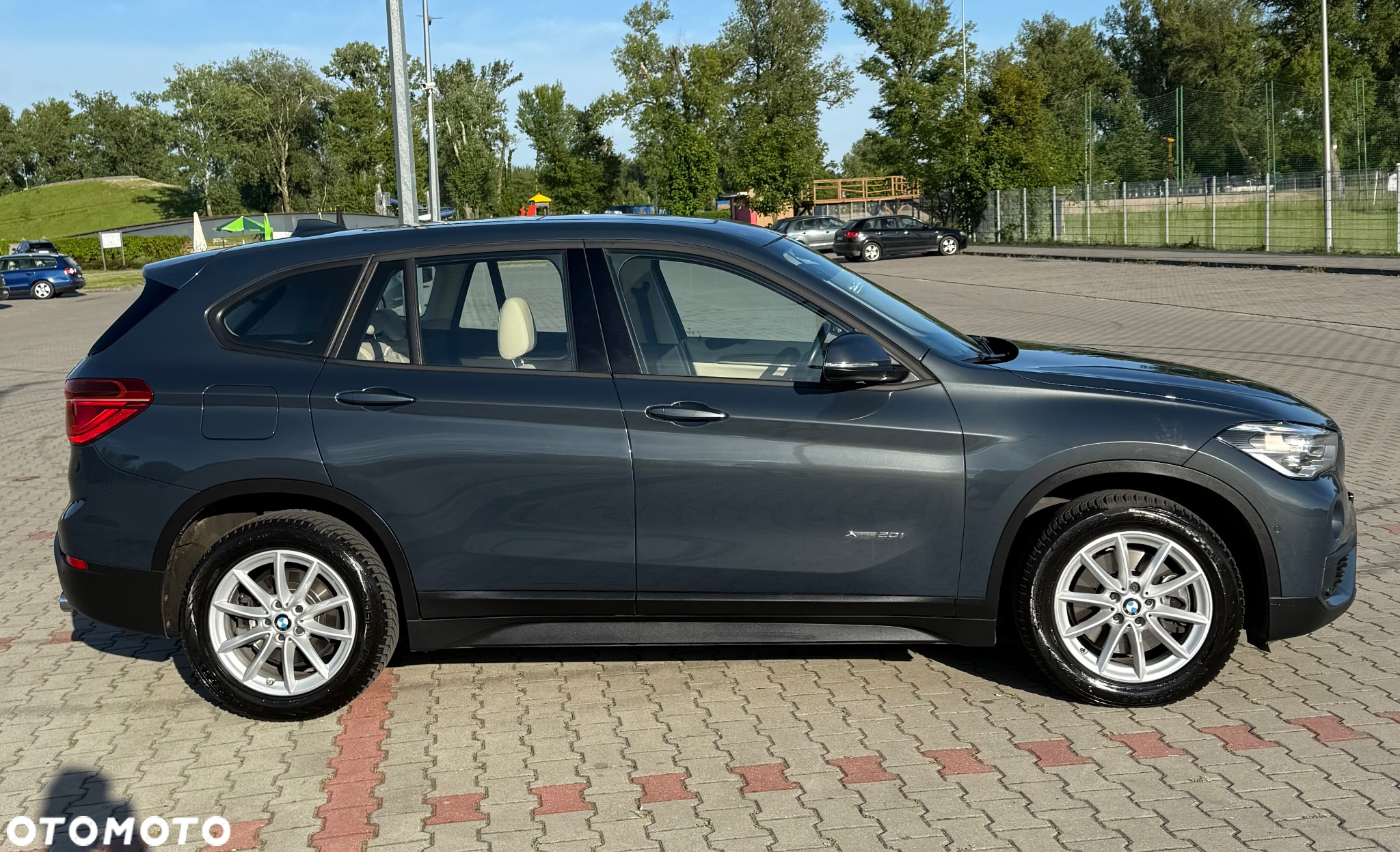 BMW X1 xDrive20i xLine - 8