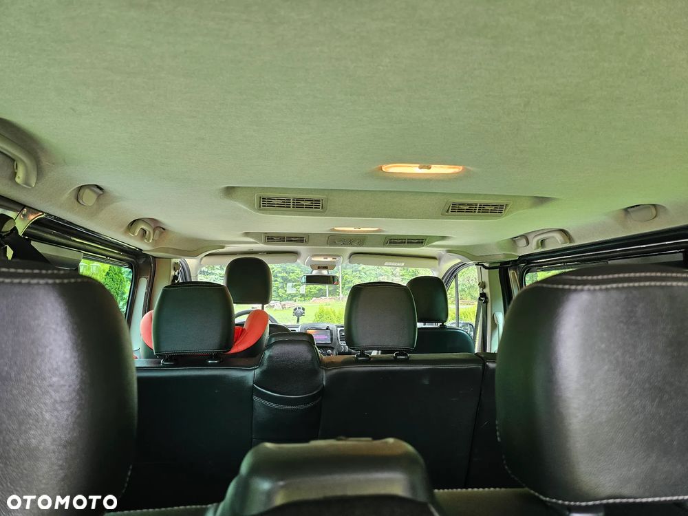 Opel Vivaro L2H1 2,9t Elegance Business - 18