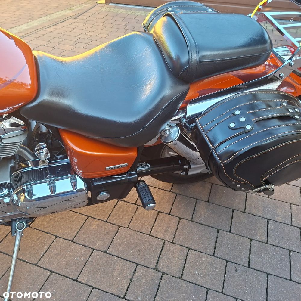 Honda VTX - 23