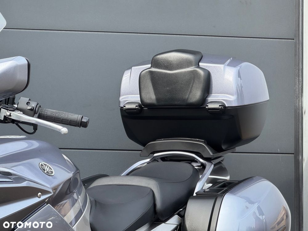 Yamaha FJR - 29