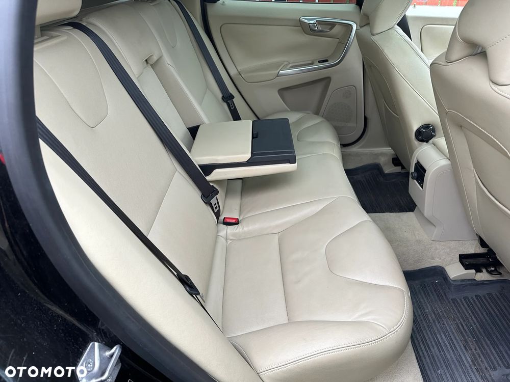 Volvo XC 60 T5 Geartronic Summum - 34