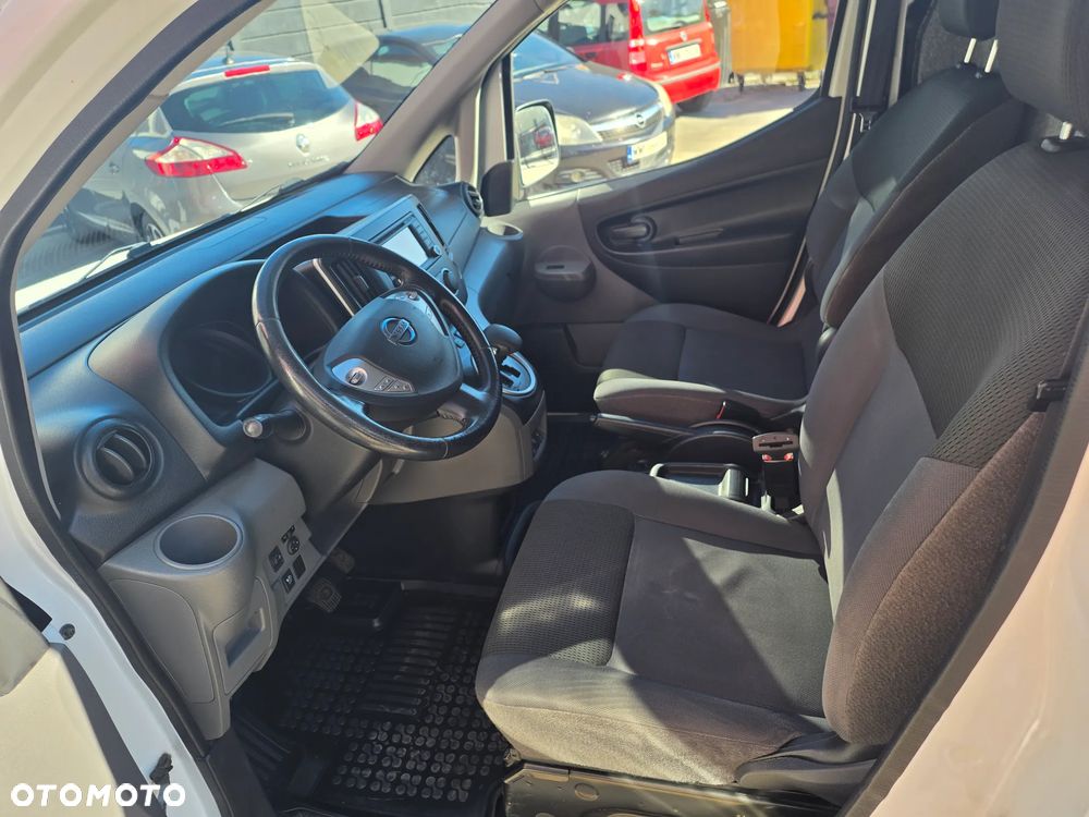Nissan NV200 - 18
