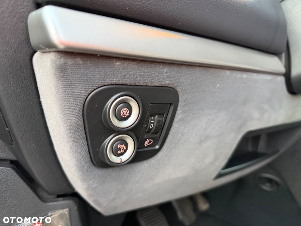 Peugeot 807 HDi 135 Platinum - 16