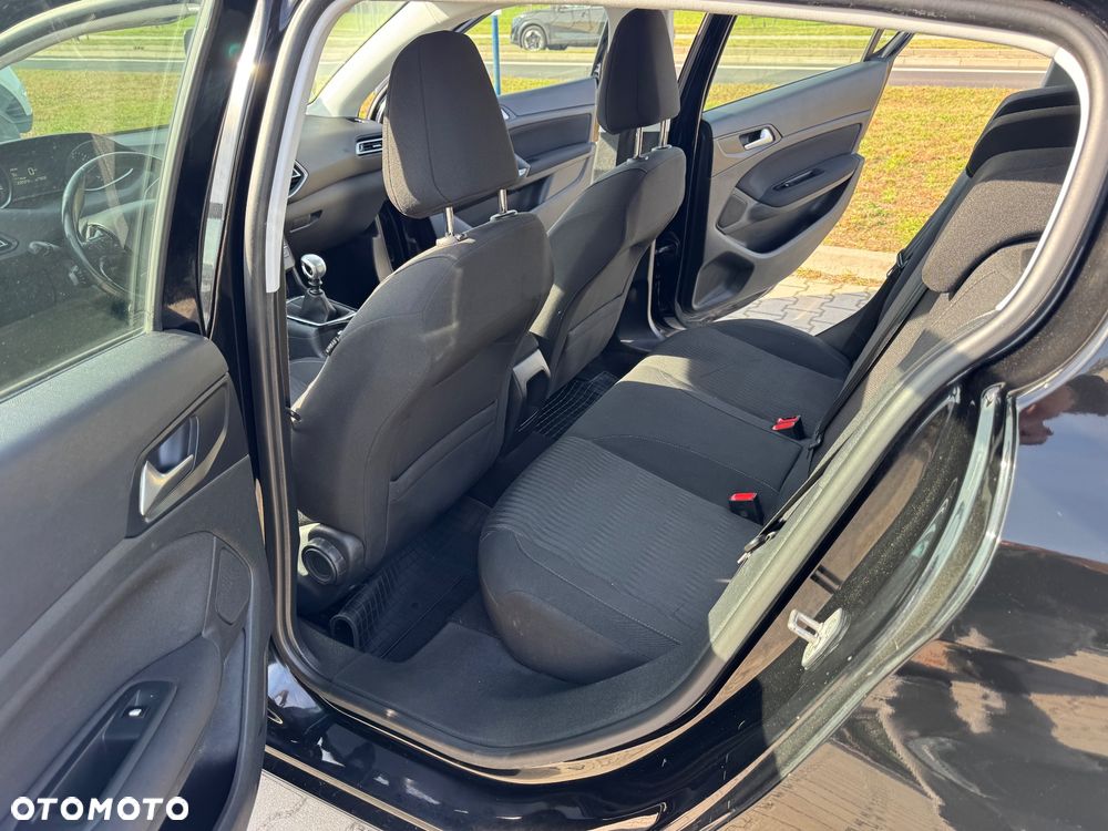 Peugeot 308 - 18