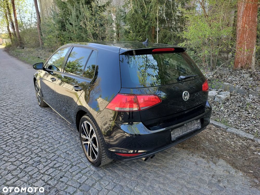 Volkswagen Golf 2.0 TDI BlueMotion Technology Lounge - 3