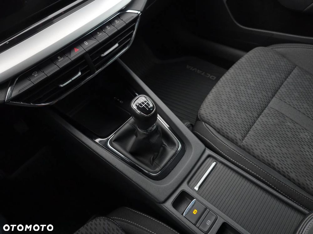 Skoda Octavia 1.5 TSI ACT Style - 20