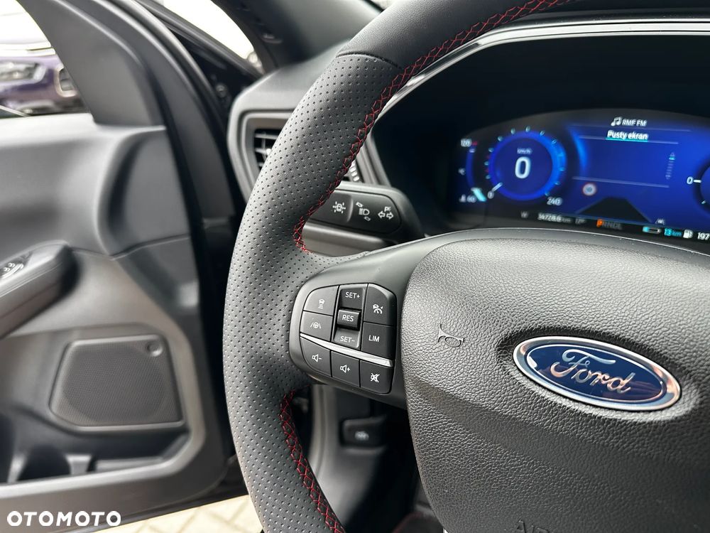 Ford Kuga - 9