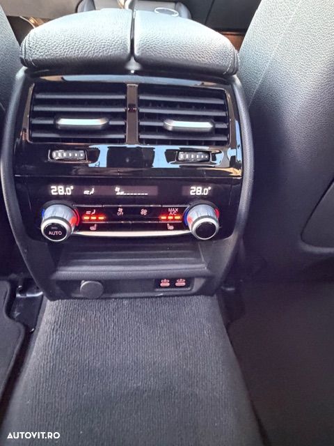 BMW Seria 5 520d AT MHEV - 29