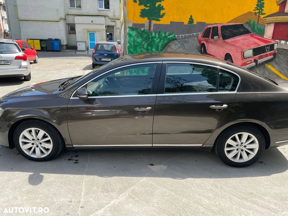 Volkswagen Passat 2.0 TDI BlueMotion Technology DSG Comfortline - 3