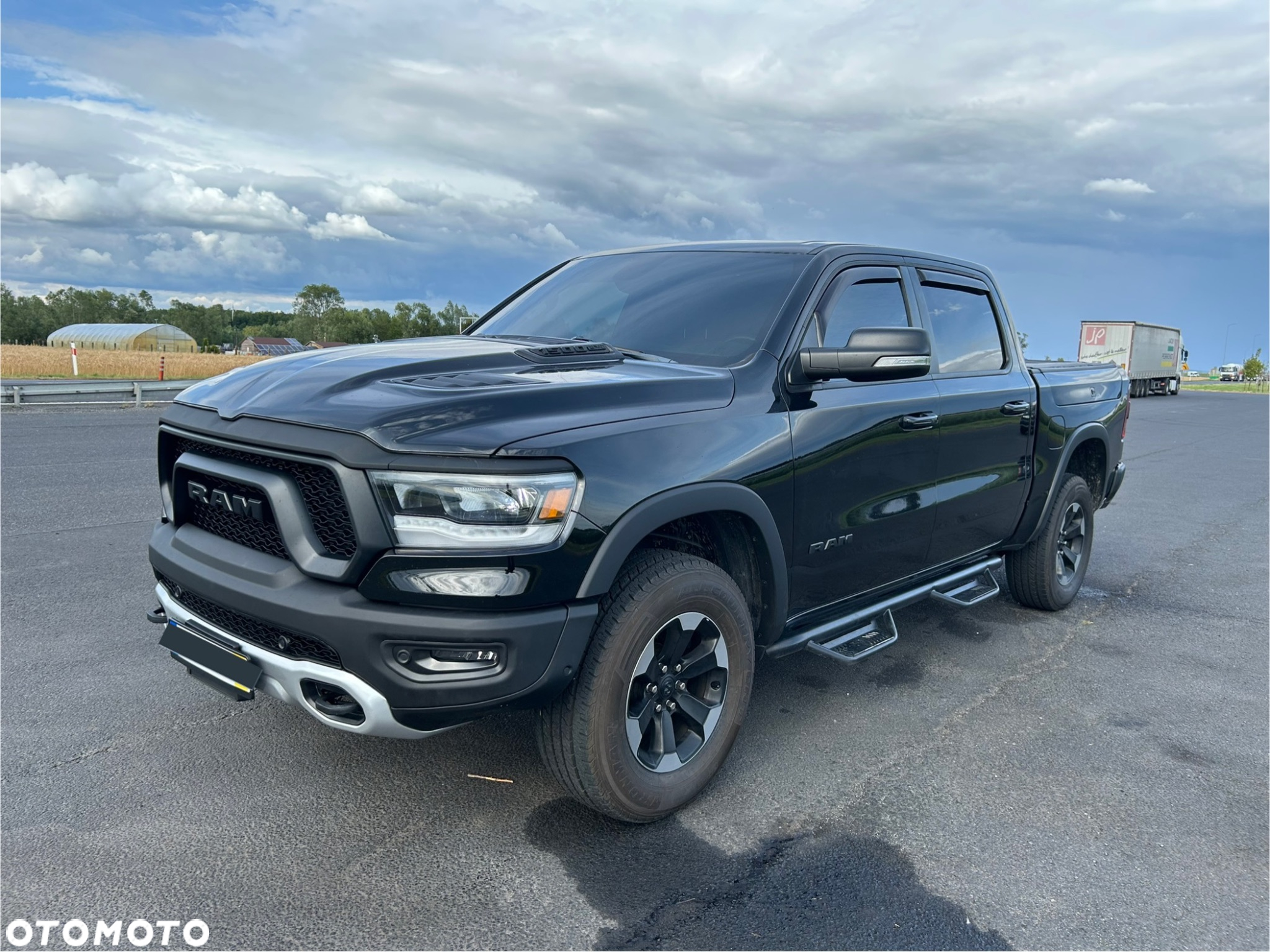 Dodge RAM 1500 5.7 4x4 - 19