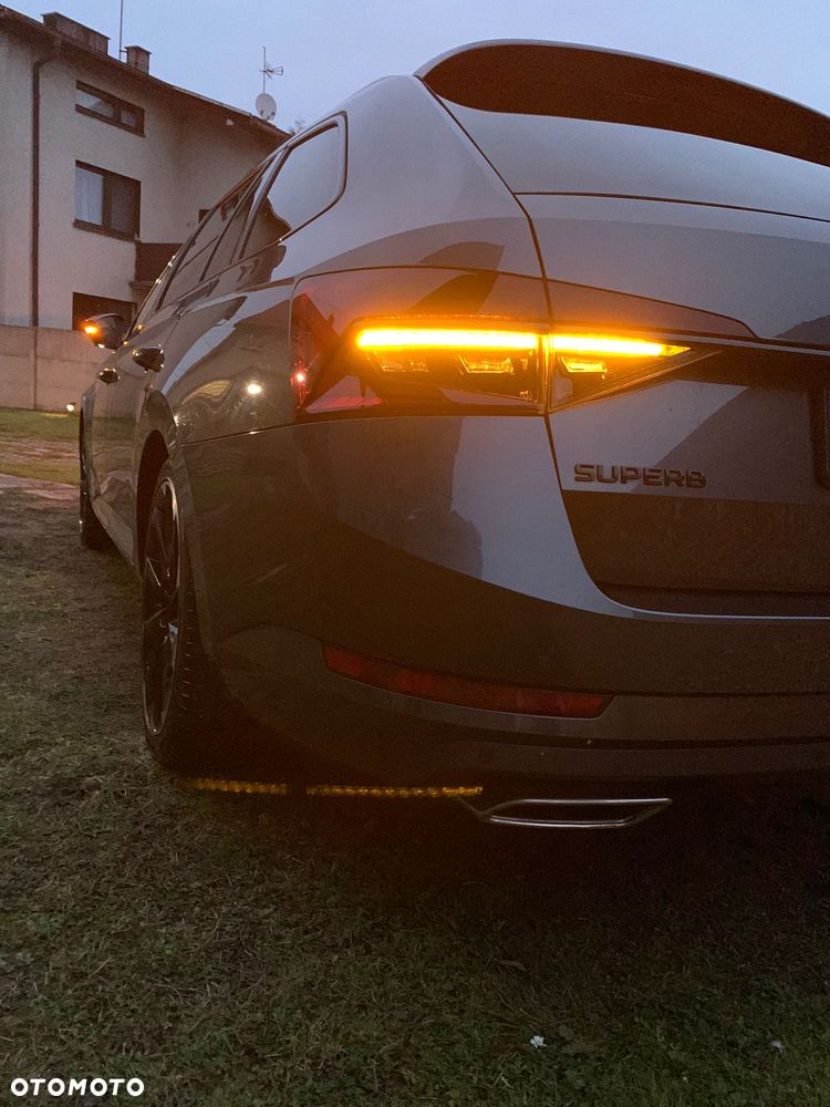 Skoda Superb 2.0 TSI 4x4 DSG Sportline - 24