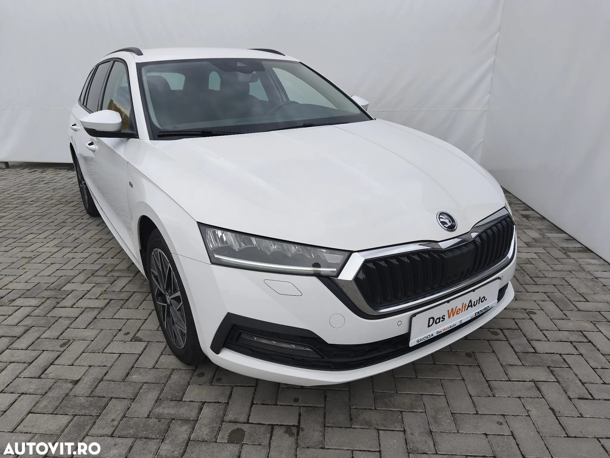 Skoda Octavia 2.0 TDI DSG Ambition - 7