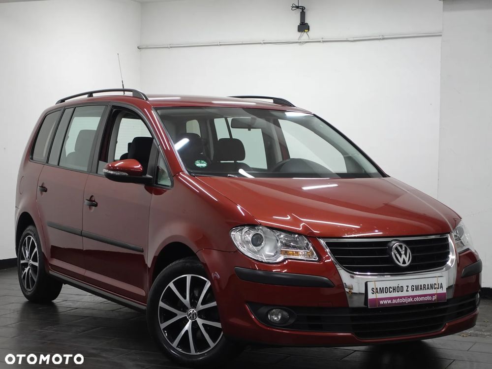 Volkswagen Touran - 11