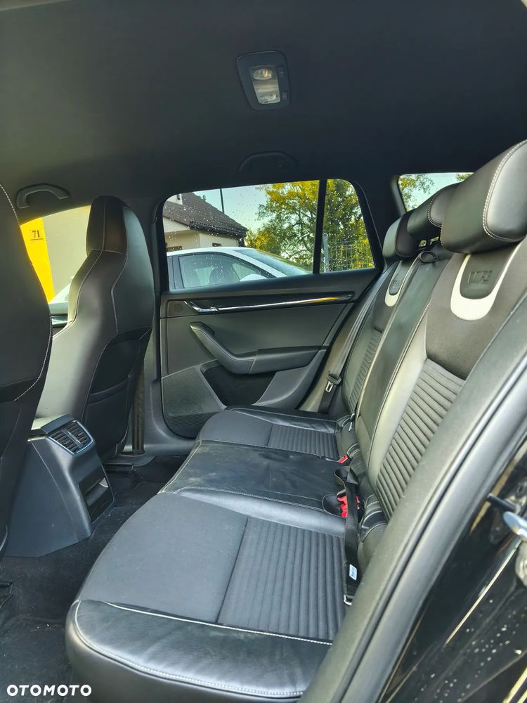 Skoda Octavia 2.0 TSI RS DSG - 8