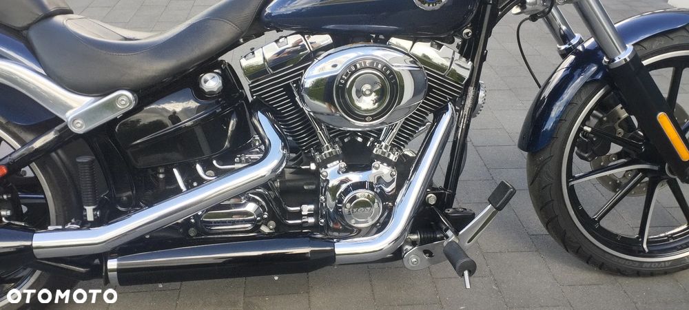 Harley-Davidson Softail Breakout - 7