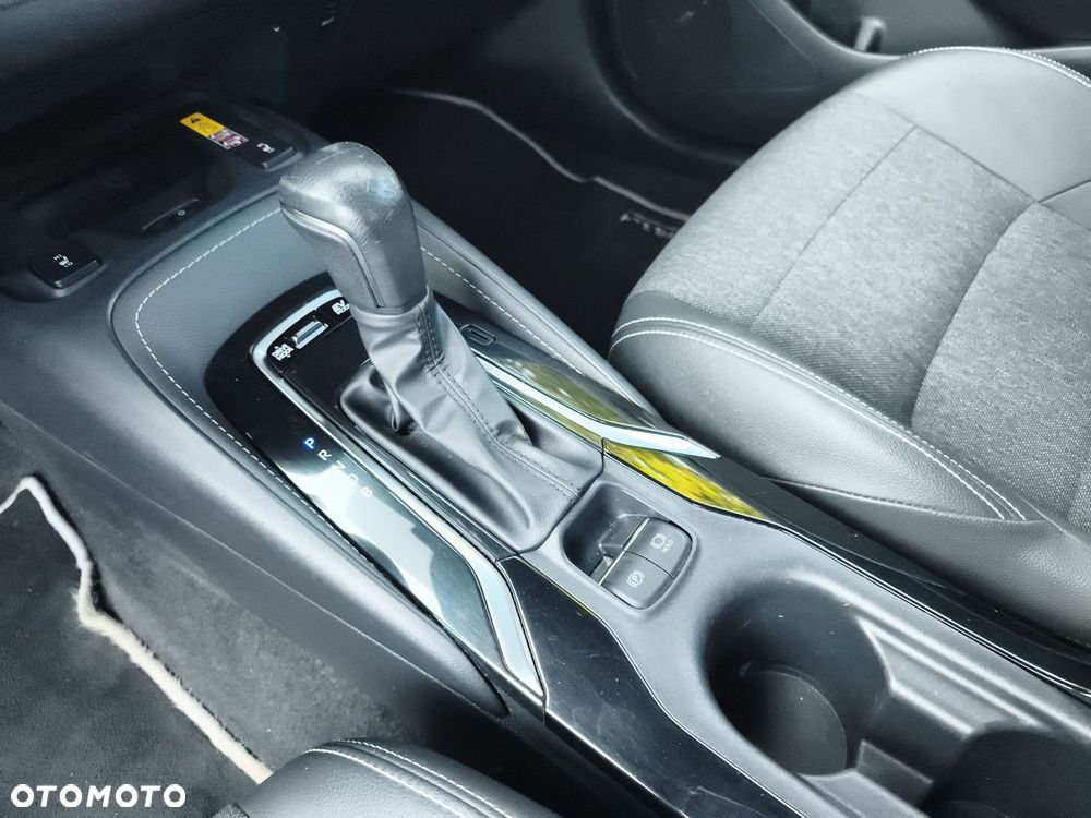 Toyota Corolla 1.8 Hybrid Style - 23