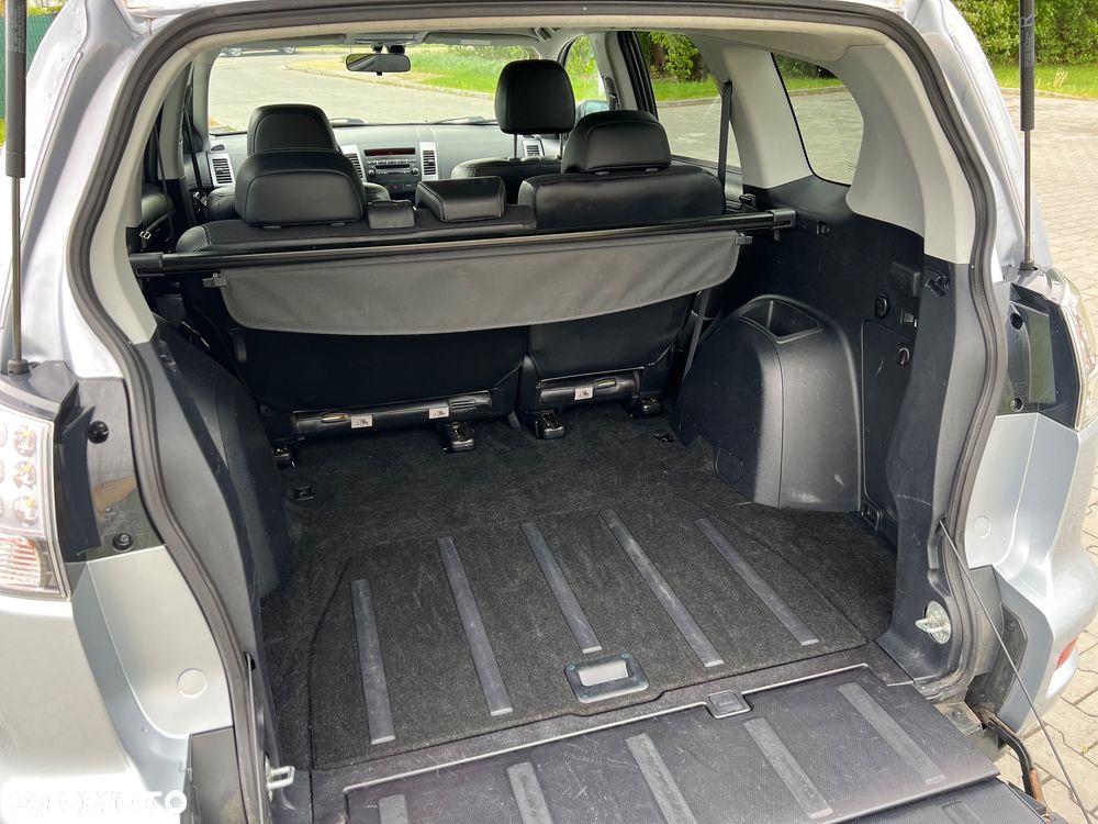 Mitsubishi Outlander 2.0 2WD Invite - 15
