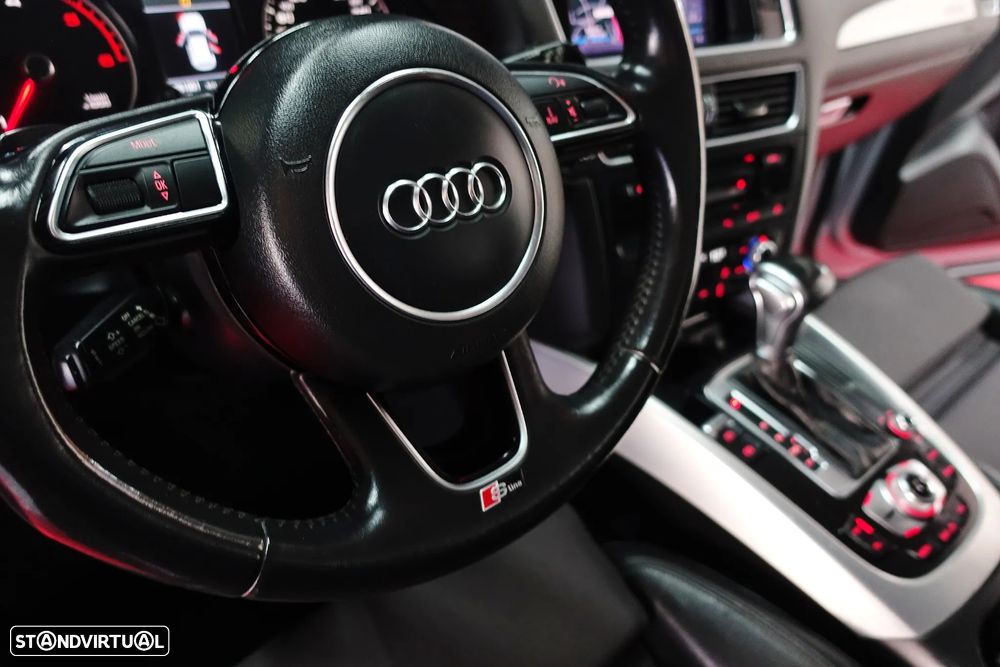 Audi Q5 2.0 TDI quattro S-line S-tronic - 38