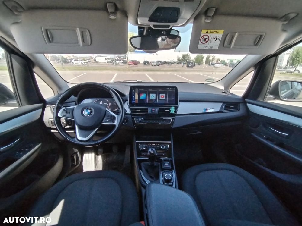 BMW Seria 2 218d - 2