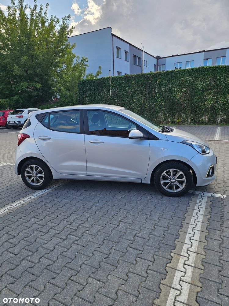 Hyundai i10 1.0 BlueDrive Premium - 10