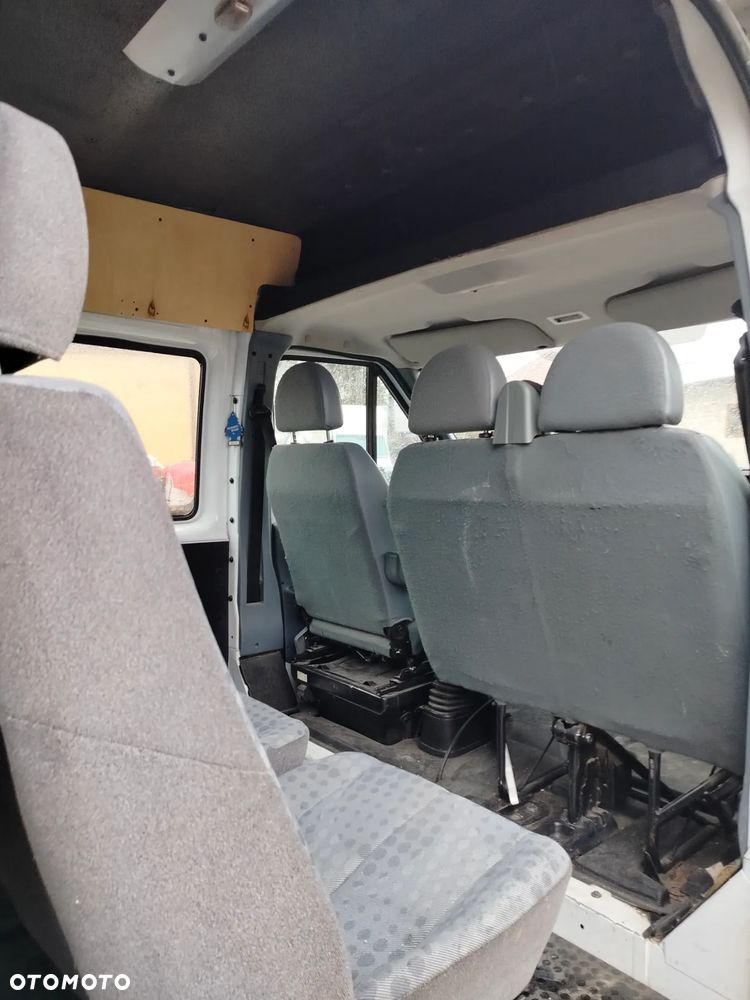 Ford TRANSIT DOKA 6 OSOBOWY - 11