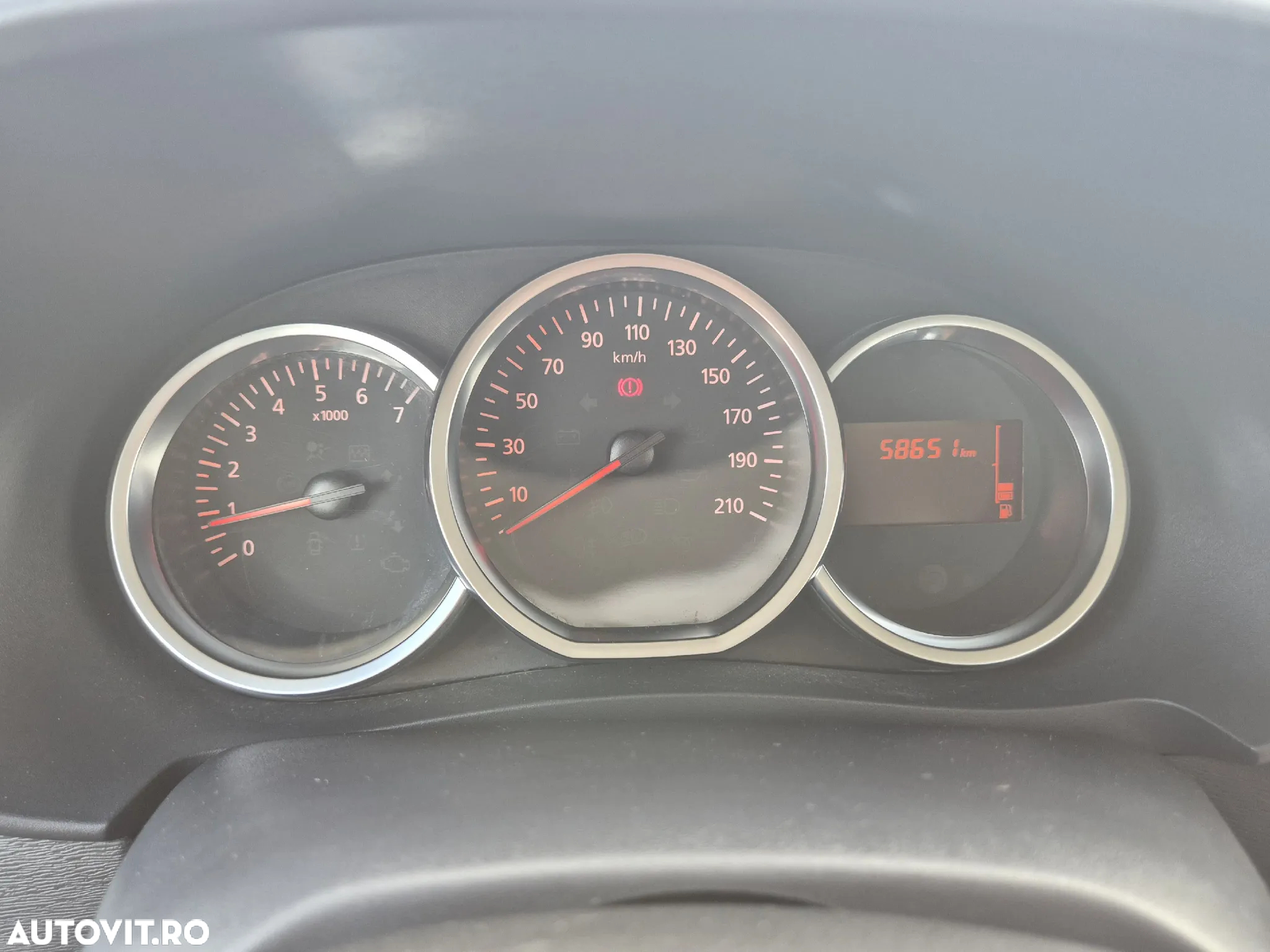 Dacia Lodgy 1.5 Blue dCi Laureate - 18