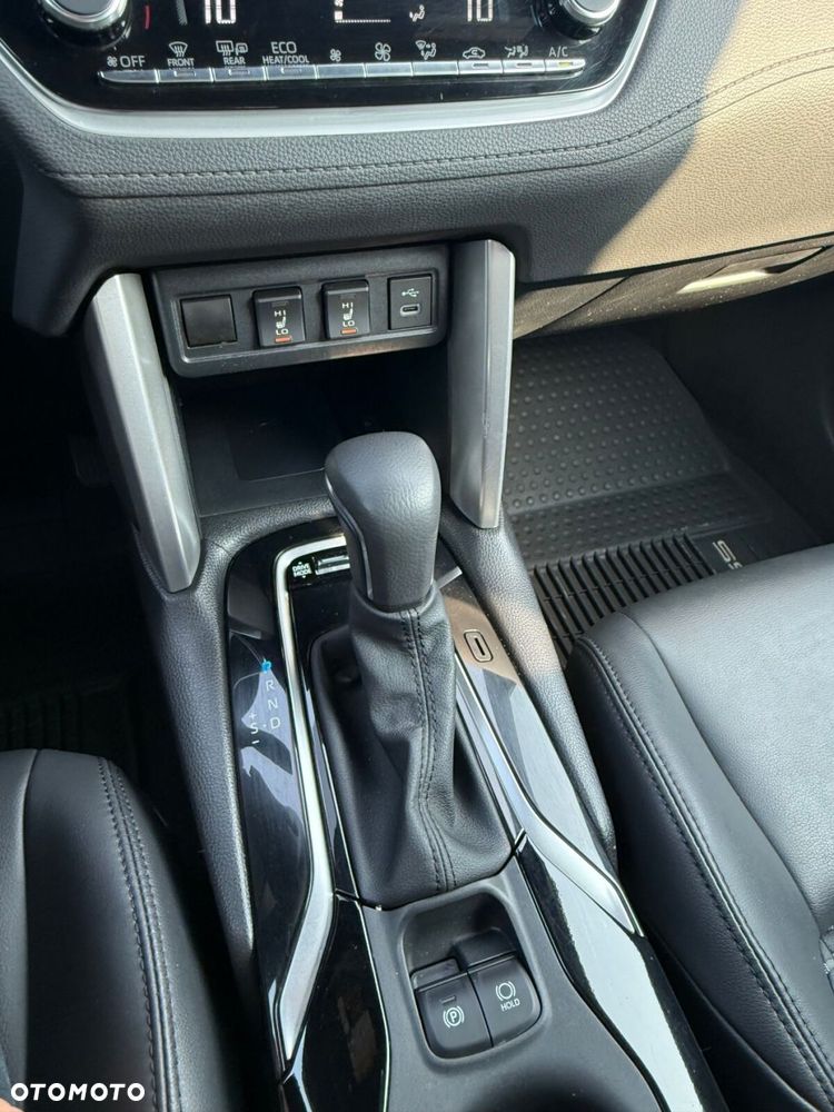 Toyota Corolla Cross - 23