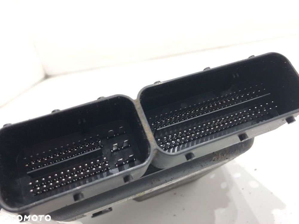 KOMPUTER SILNIKA  MITSUBISHI LANCER VIII (CY_A, CZ_A) 2007 - 2022 1.8 DI-D (CY9A) 110 kW [150 KM] - 3