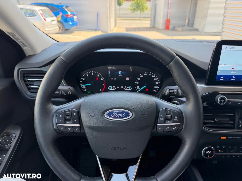 Ford Kuga - 2