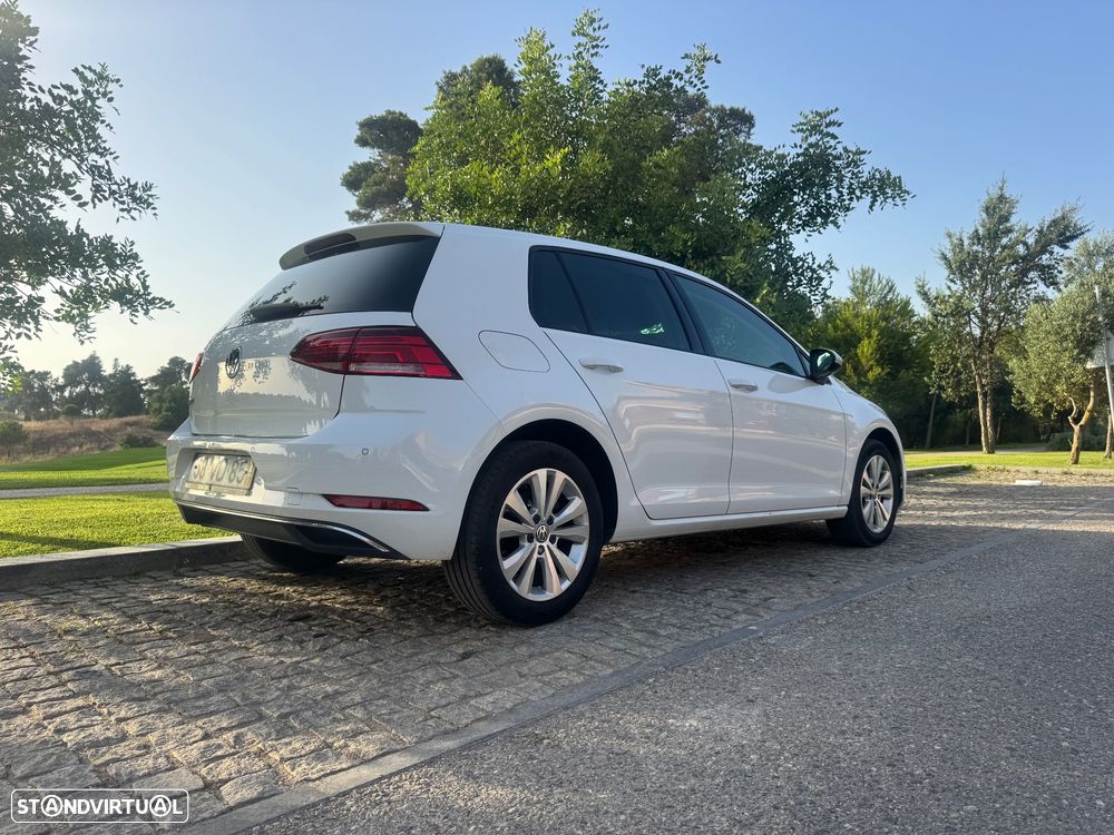 VW Golf - 5