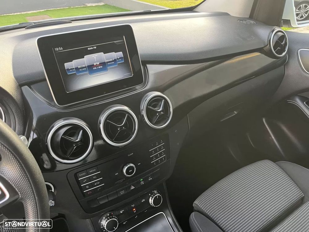 Mercedes-Benz B 220 d 7G-DCT Edition - 29