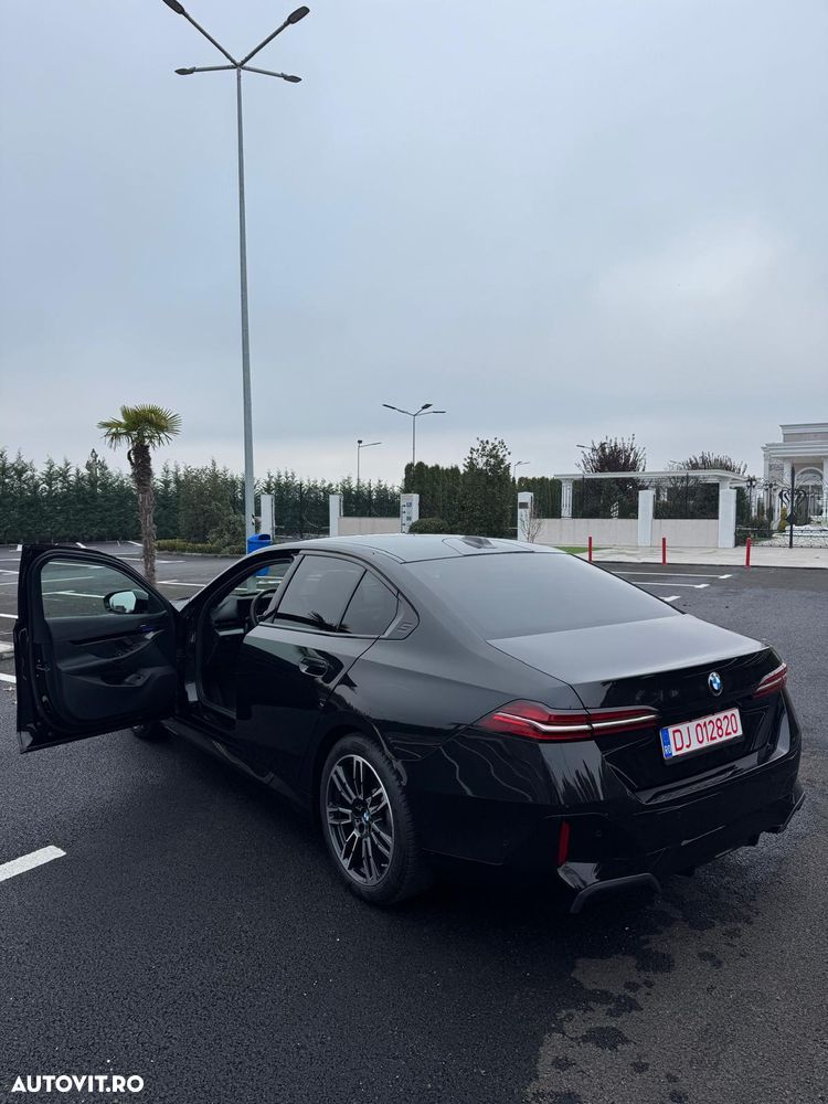 BMW Seria 5 520i Aut. - 9