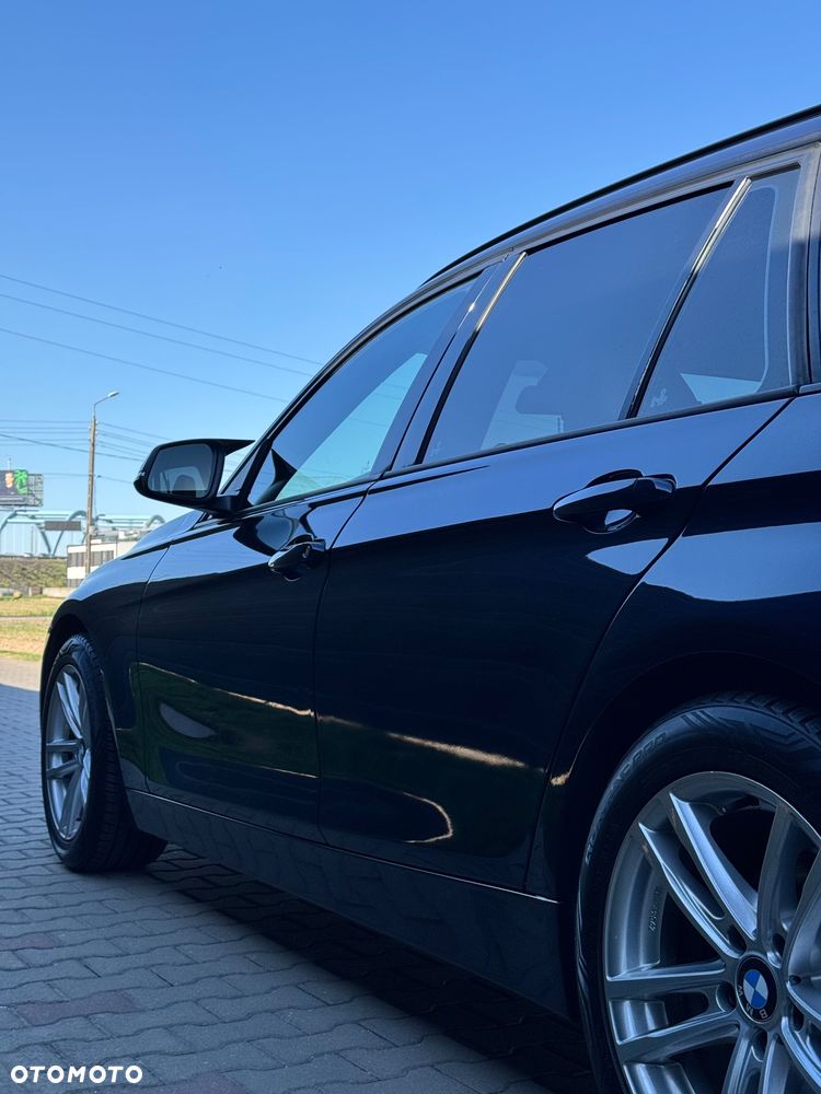 BMW Seria 3 318d - 15