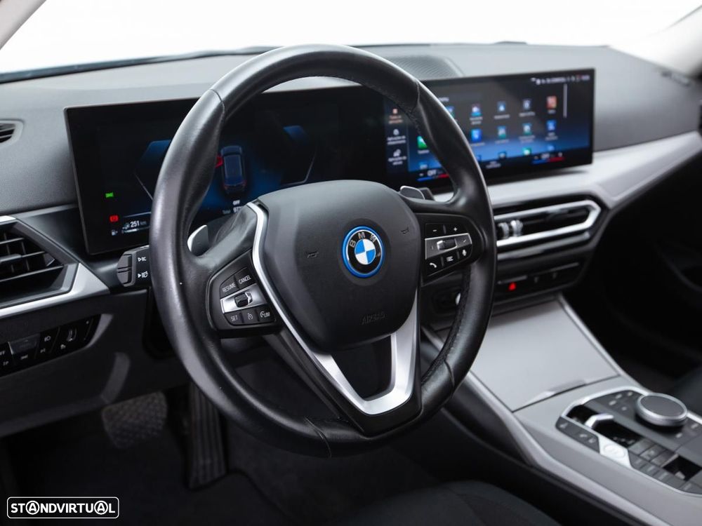 BMW 320 e Auto - 17
