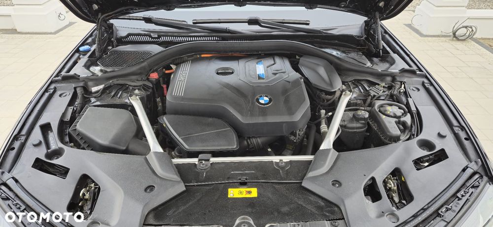 BMW Seria 5 530e xDrive - 19