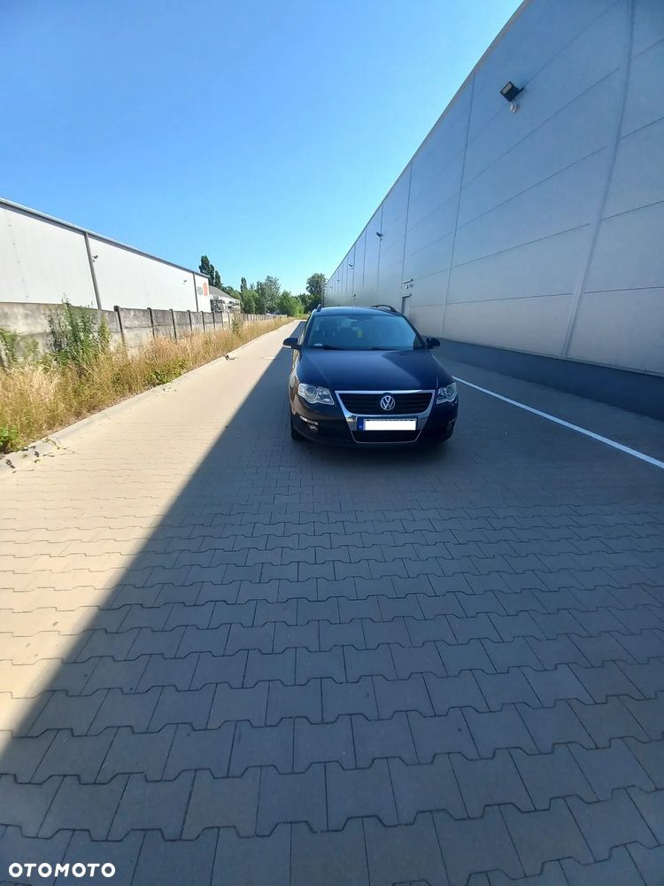 Volkswagen Passat - 17