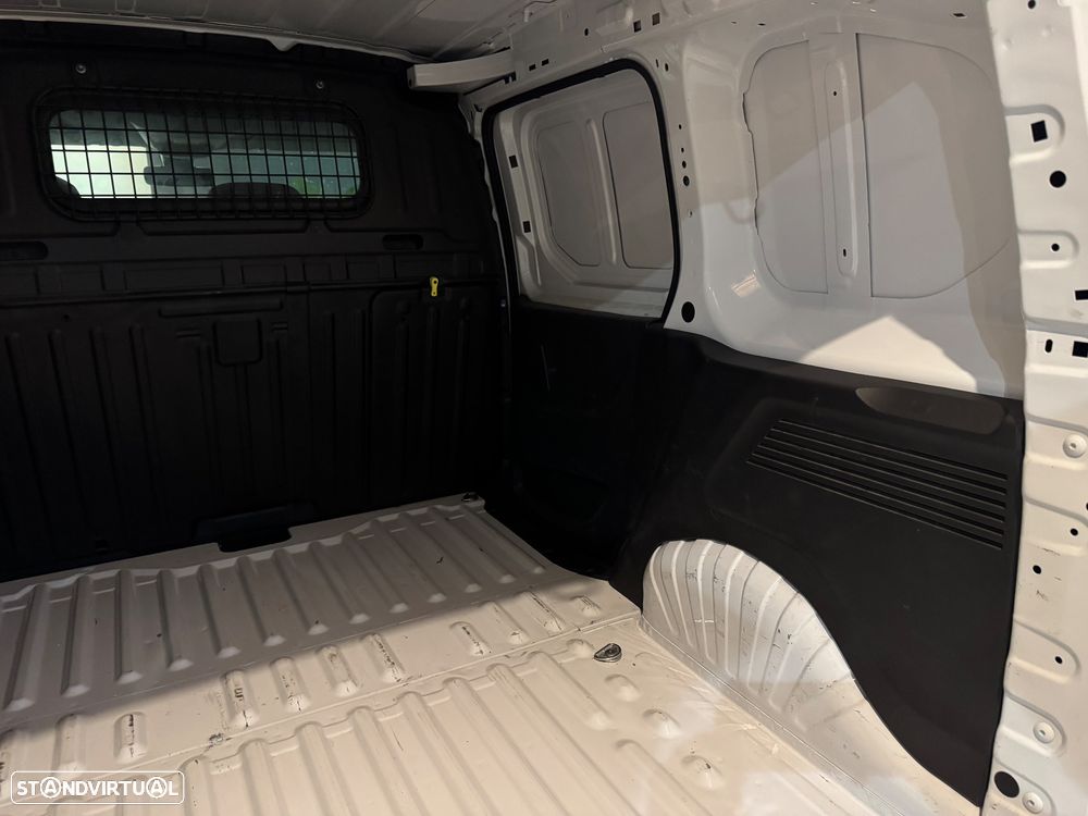 Peugeot Partner - 32
