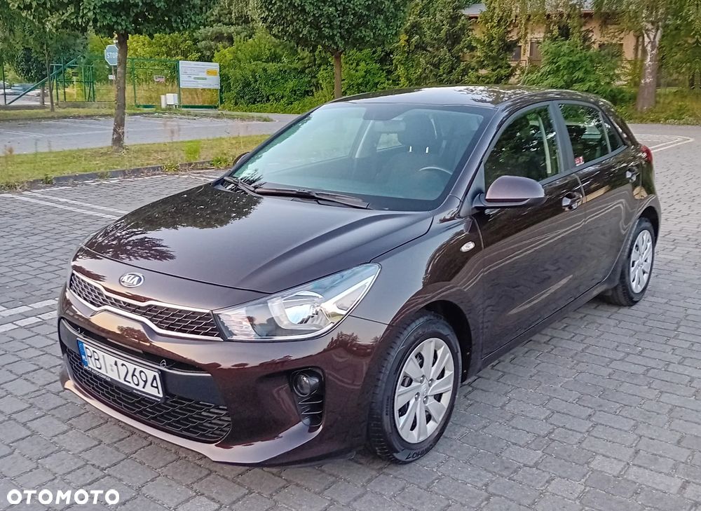 Kia Rio 1.2 L - 9