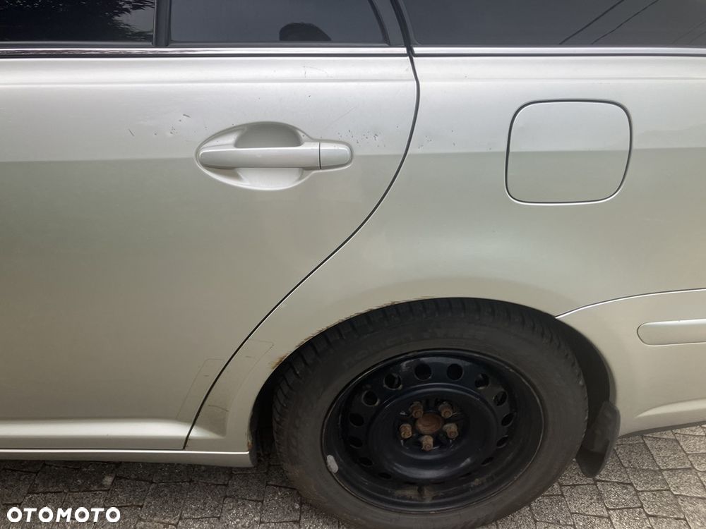 Toyota Avensis 2.0 VVT-i Prestige - 19