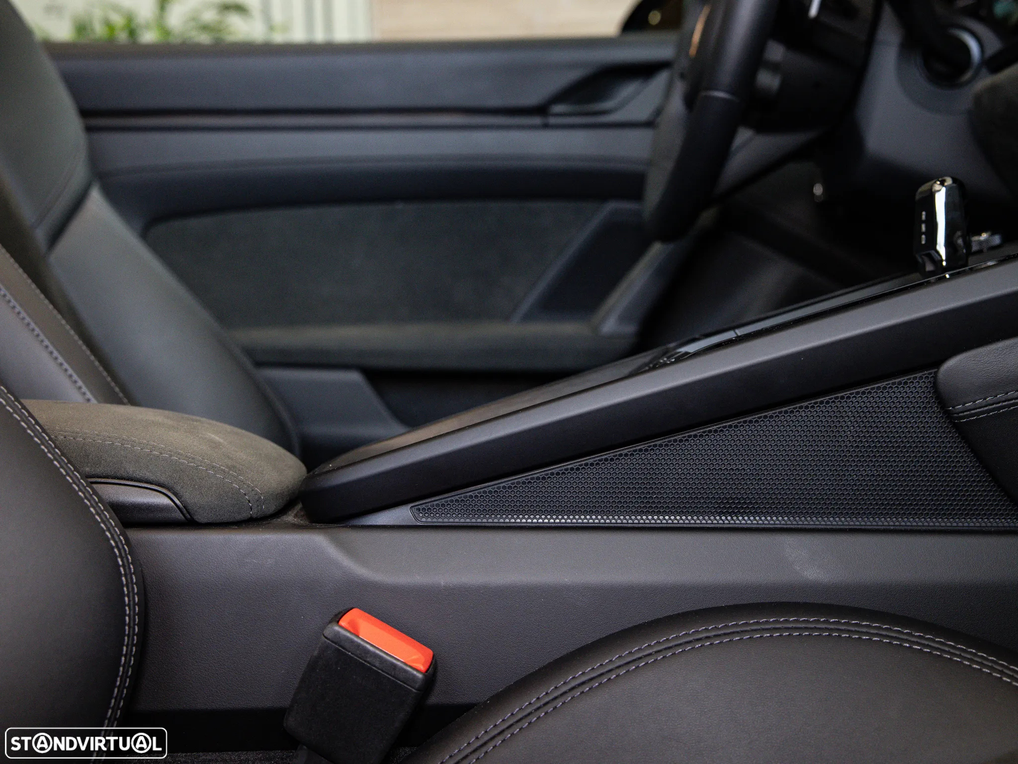 Porsche 911 (992) Carrera Cabrio GTS PDK - 56
