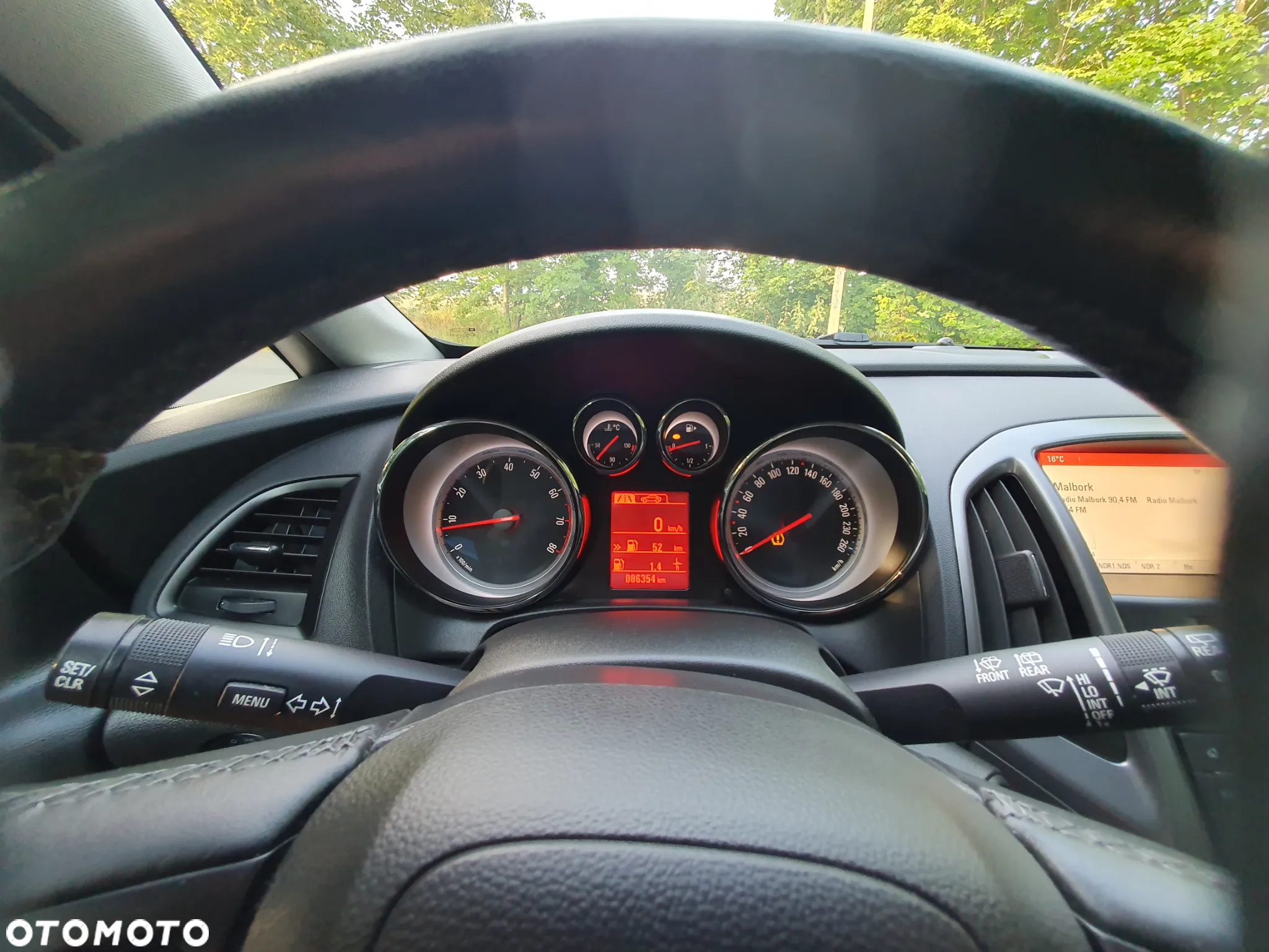 Opel Astra 1.6 Innovation - 12