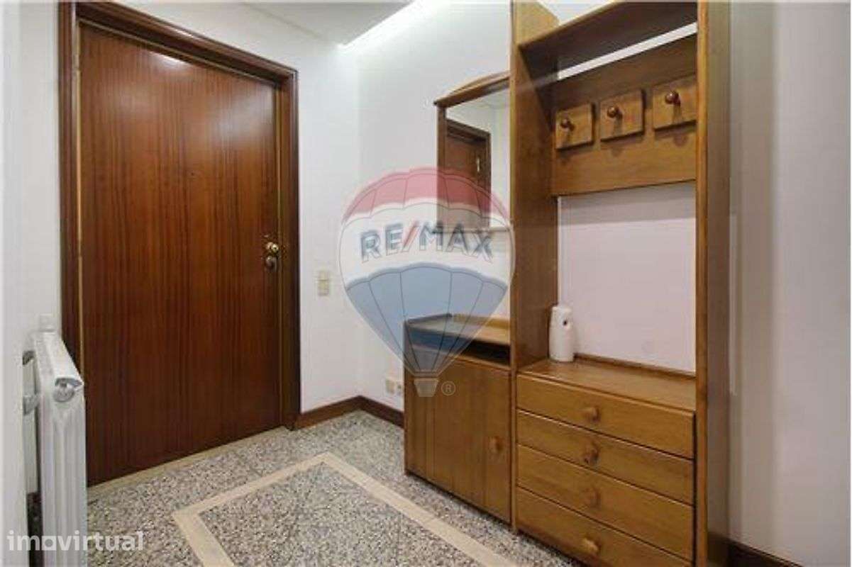 Apartamento T2 para arrendamento - Grande imagem: 2/11