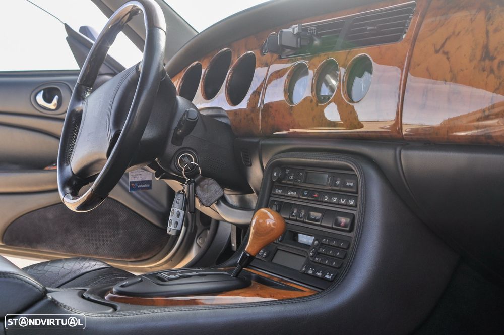 Jaguar XK XK8 4.0 Coupé Pele - 11