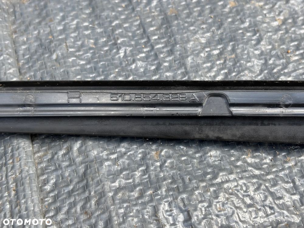 Vw Golf VII listwa szyby czołowej prawy przód 510854328a - 3