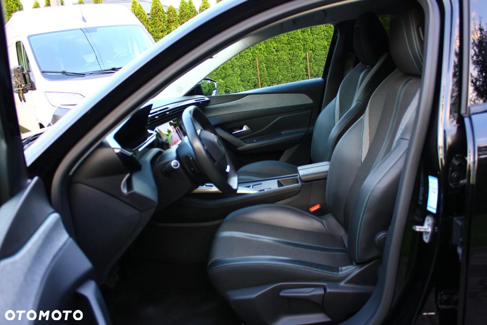 Peugeot 308 1.5 BlueHDi Allure S&S EAT8 - 24