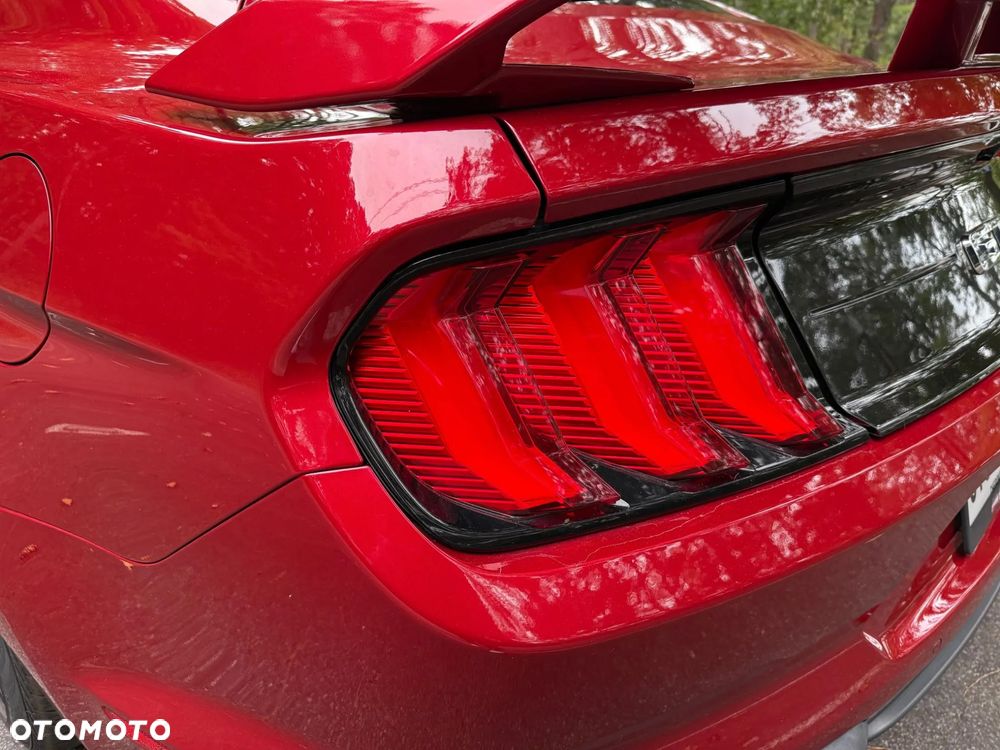 Ford Mustang - 7