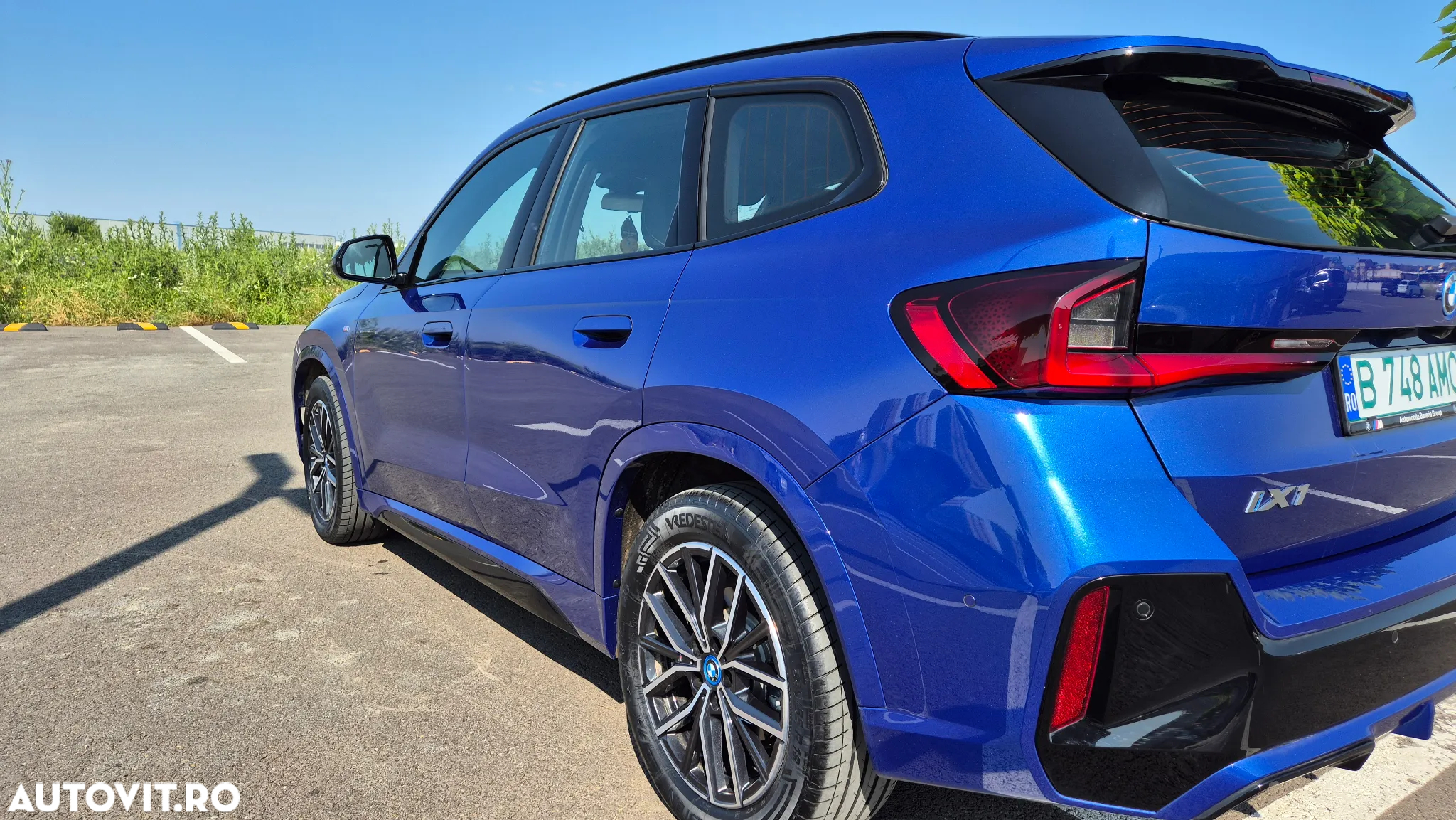 BMW iX1 eDrive20 - 11