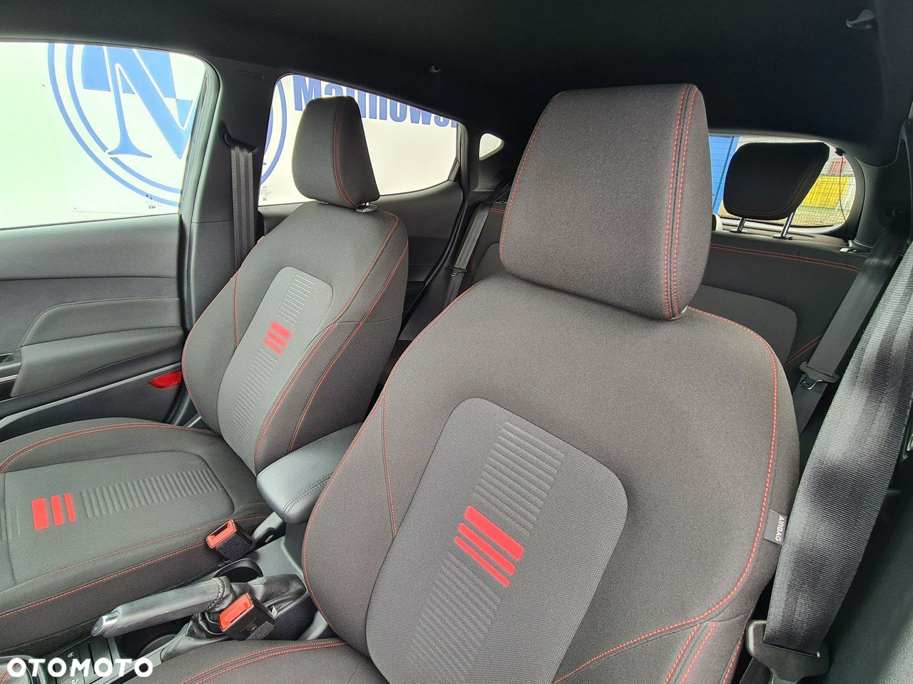 Ford Fiesta 1.0 EcoBoost Hybrid S&S ST-LINE - 24